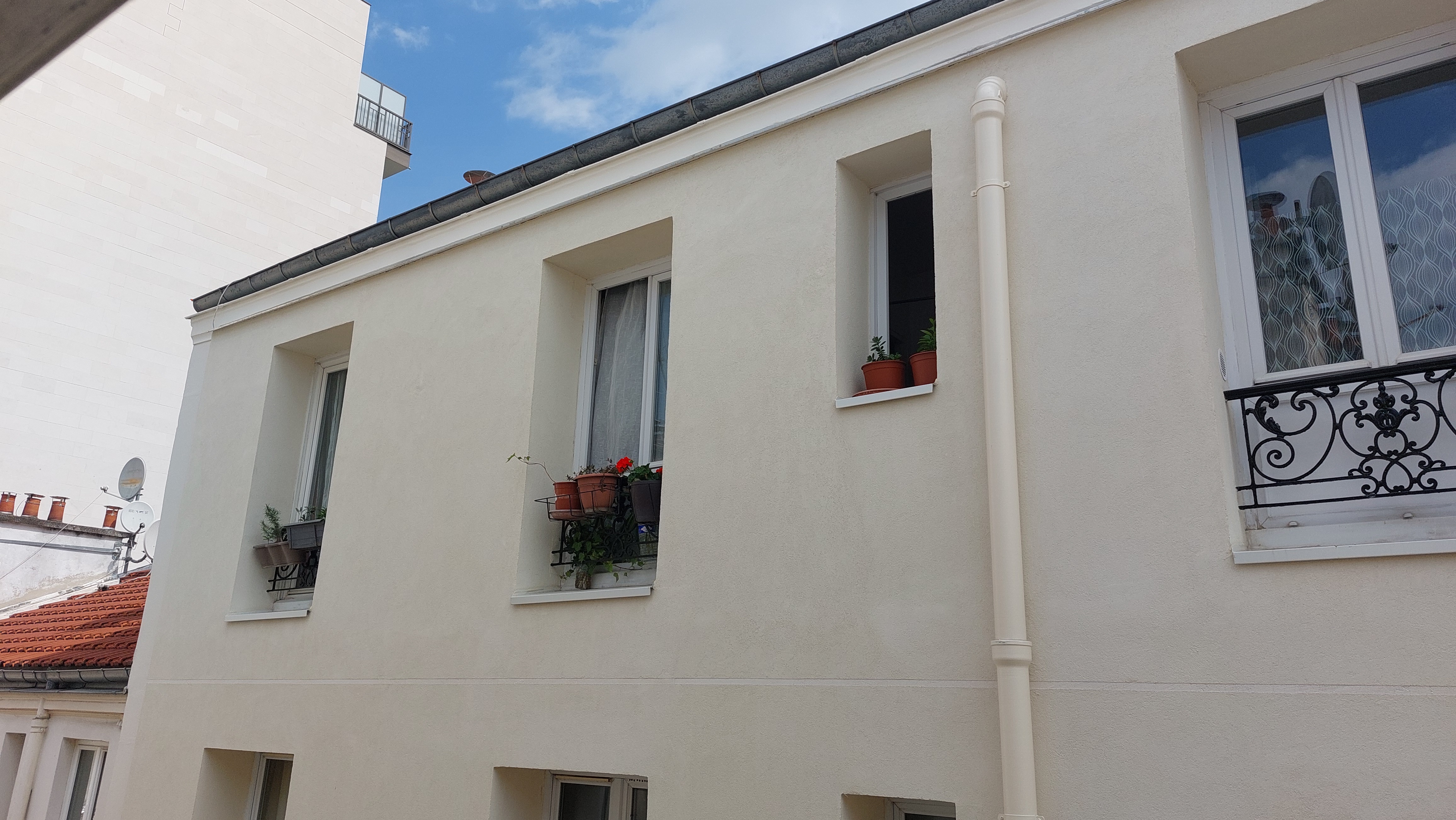 Ravalement de façade immeuble – finition enduit